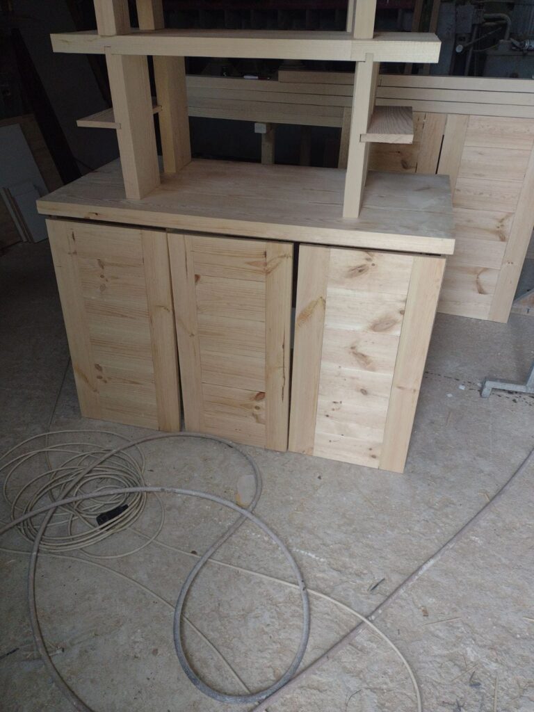 Izrada i montaža komoda